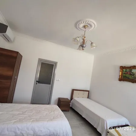 Pashollari 4* בראט