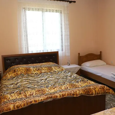 בית הארחה Pashollari