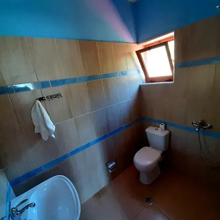 Pashollari 4* בראט