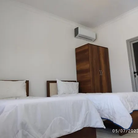 Pashollari Guest house *