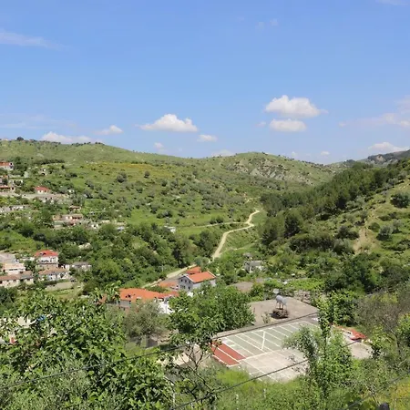 Pashollari Casa de hóspedes 4*